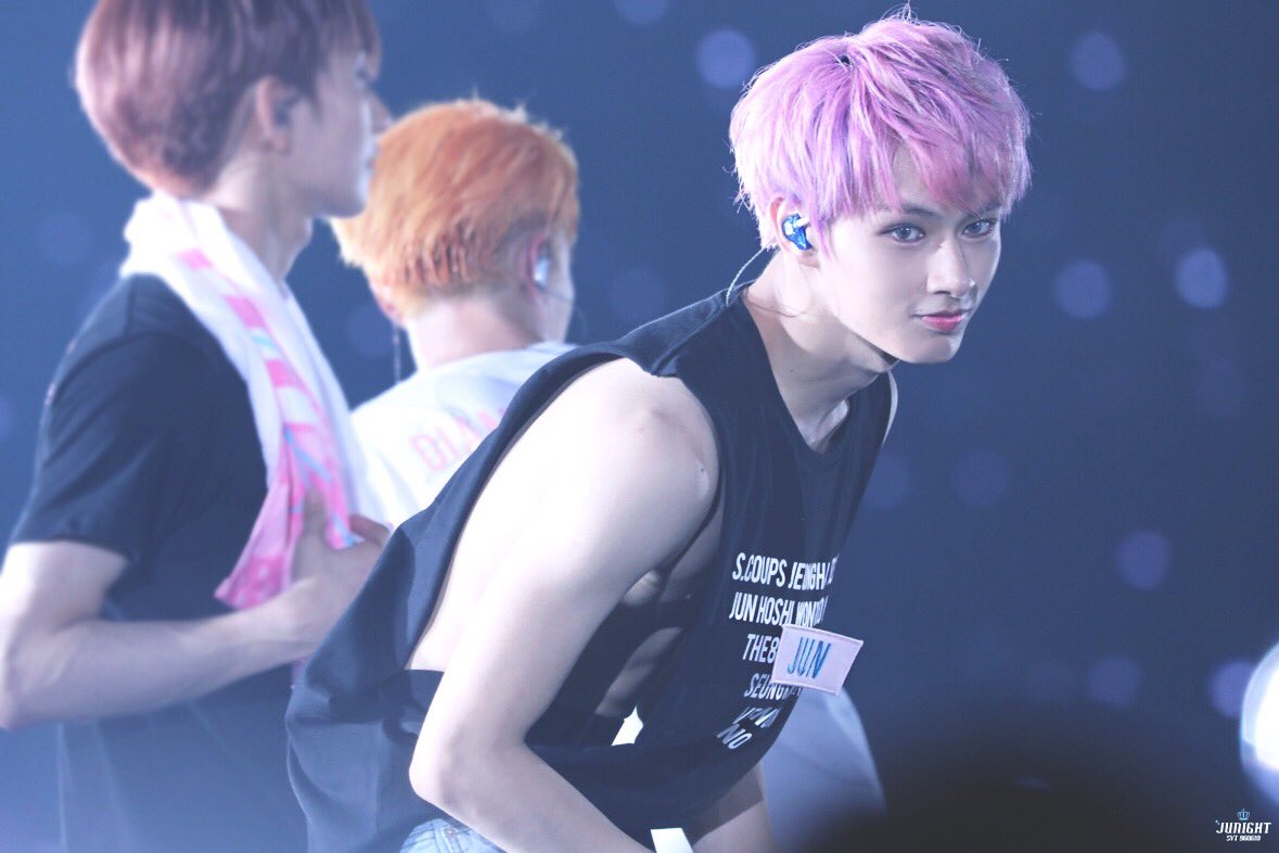 주나~~~!!!
일본 콘서트 화이팅 😍🔥

#文俊辉 #문준휘 #준 #JUN #세븐틴 #SEVENTEEN
<a href="/pledis_17/">세븐틴(SEVENTEEN)</a>