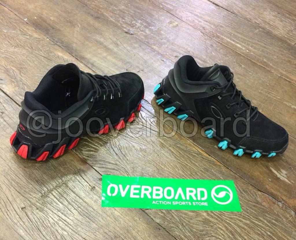 tênis da oakley 2018