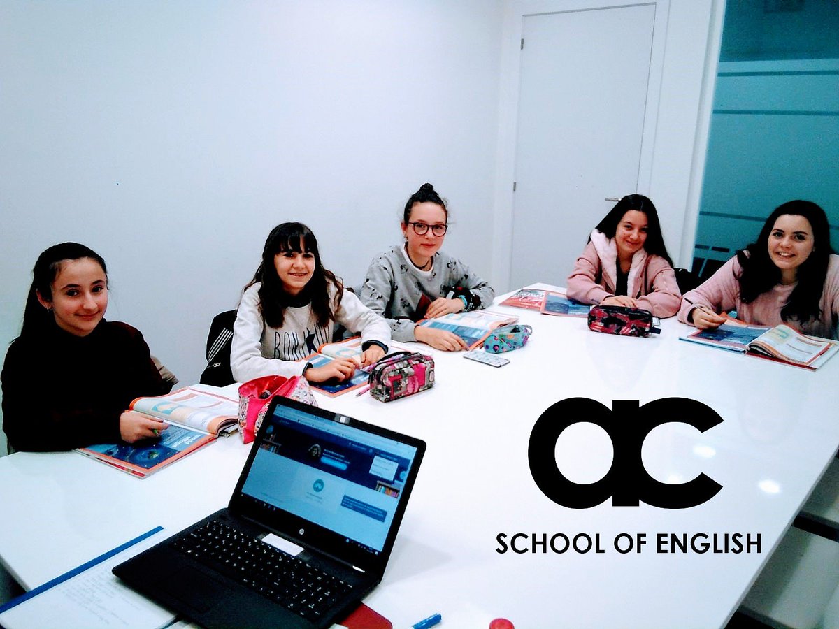 ACschoolmadrid's tweet photo. #happy #Tuesday to everyone from #acschool . Some of our teens wish you a great start to the week! #FelizMartes a todos nosotros aquí en AC School. Qué tengáis un buen día una buena semana! #TuesdayMotivation #English #Academy #instagood #picoftheday #instalike #instagram https://t.co/7Iyaxl5UQE