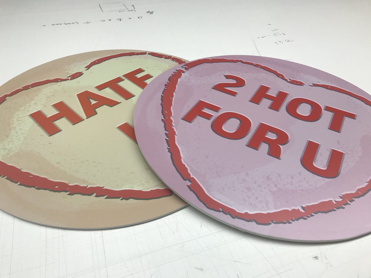 PappframesRF's tweet image. This @Metamarkuk MD3-A is so versatile you can even make sweets from it ! #ValentinesDaySpecial #clubbranding #pappframe #pappboard