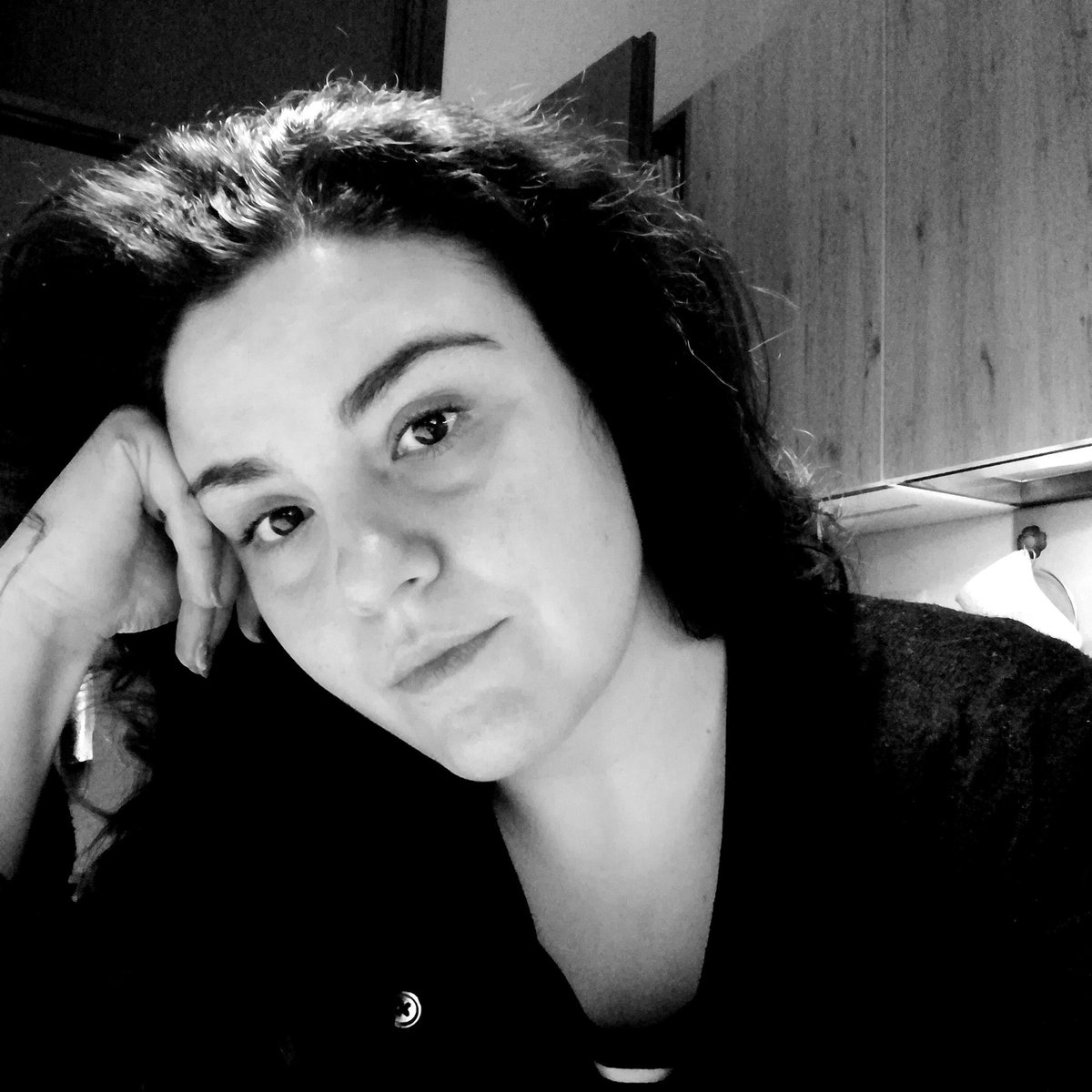 giubby85's tweet photo. #NewProfilePic #senzafaresulserio #nomakeup  #cosicomeviene https://t.co/b3vEU3ihDj