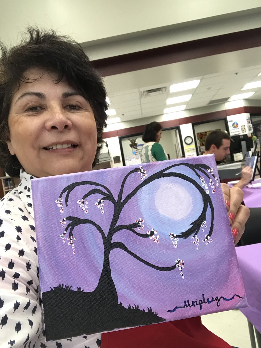 hernandezseni's tweet photo. Workshop #huffinesms I create a safe and inclusive environment for students by providing a safe place to talk about their frustrations, and help them grow independence. https://t.co/riAkSyVIVM