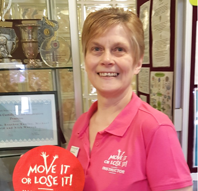 moveitorloseit1's tweet image. Julie trained in #FABS last year and now runs classes for the #NHS helping people with mental health issues. She said 'these exercises are a terrific start to get them motivated, to improve their self esteem and physical fitness'. 
#dementia #mentalhealth #health #exercise