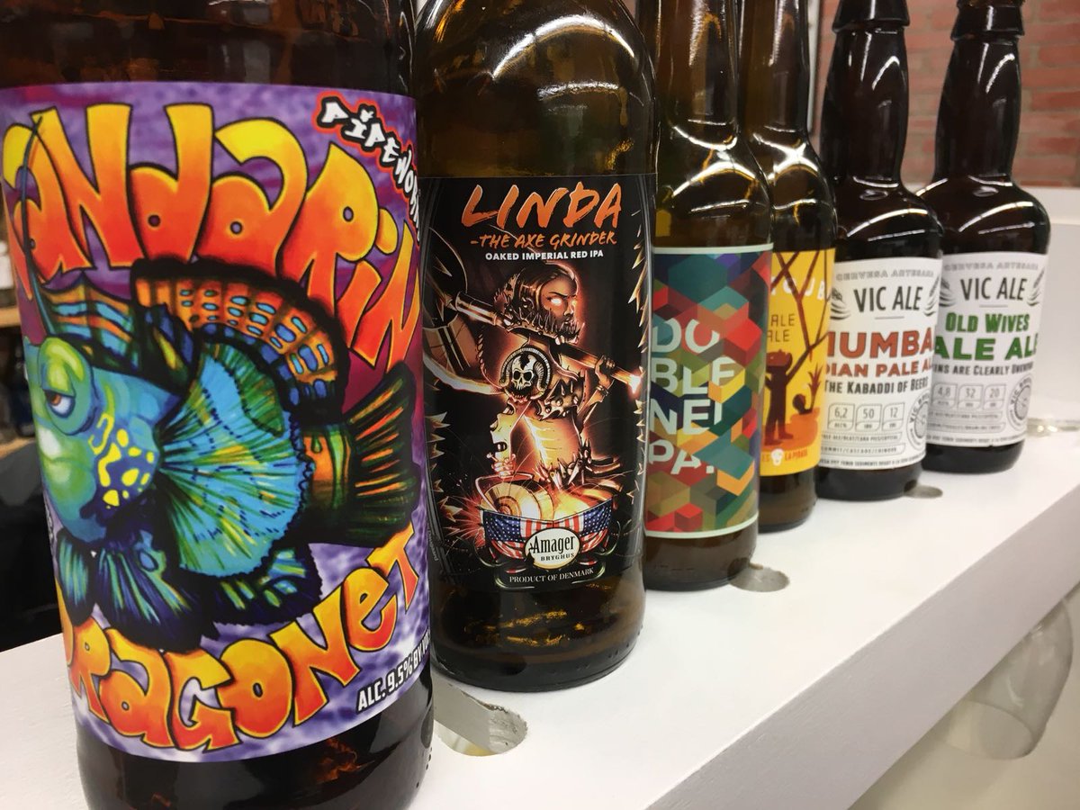 fundacioudg's tweet image. 🍺Els alumnes del "Curs d'Especialització en La #Cervesa: Elaboració, Estils i Maridatge" han gaudit aquesta setmana d'una interessant sessió sobre el #llúpol a càrrec de Jordi Sànchez de @lupulinaCat !👌