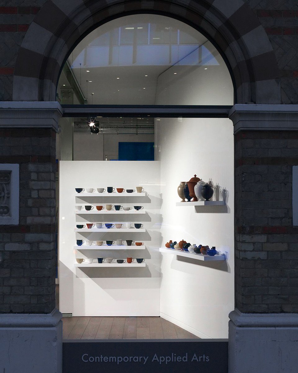 CAAGallery's tweet photo. Matthew Warner: Social Objects
Until 10 Mar 2018 at Contemporary Applied Arts
@MatthewWarner_ sees pots as social objects that communicate ideas about lifestyle, status and taste. Find out more about his first solo exhibition here: https://t.co/lA5keB3dQL
#CAASocialObjects https://t.co/LYqh8CHRbi