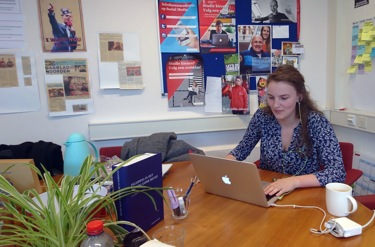 RUGscholieren's tweet photo. "I also think that this web class has been an improvement for my English and this will come in handy, no matter which program I'll follow next year." 
Ook met een studie kennis maken? En sowieso iets leren? Volg een #webklas 
👉👉https://t.co/ooLmQ4PIe2 https://t.co/9sebwwgQrl