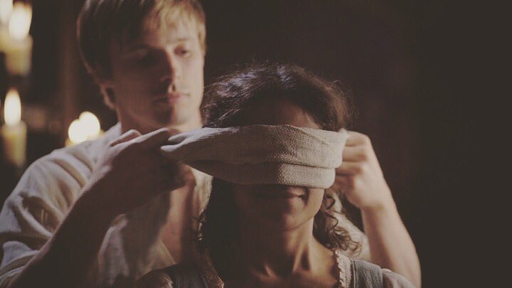 I
     w o n d e r
                what he’s up to ¿?