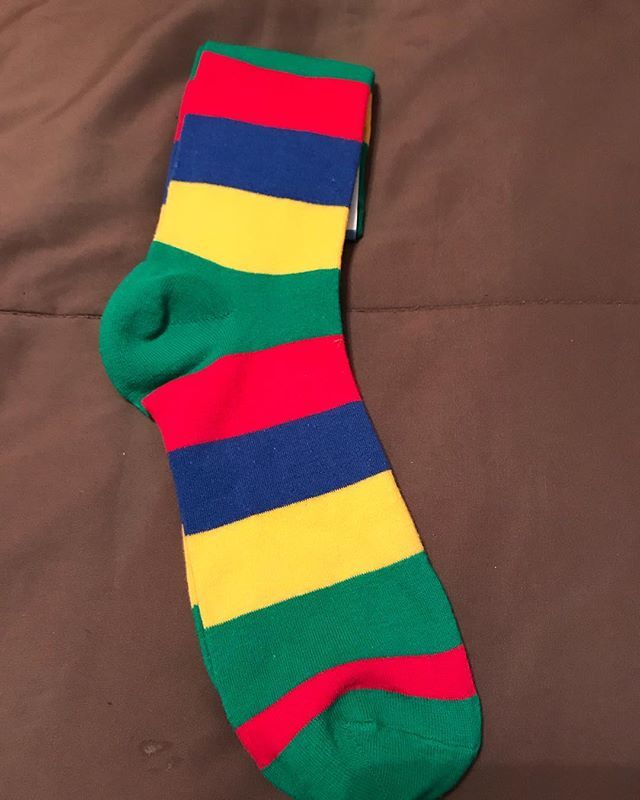 ChrisJHallSC's tweet photo. New pair for a special event today. Can you feel the #energy?
.
.
#socks #soxycrazy #socksfetish #socksoftoday #sockoftheday #socksofig #socksofinstagram #feetonfire #inspire #motivated https://t.co/GWwhB4VVf5 https://t.co/F0dLJihCiy