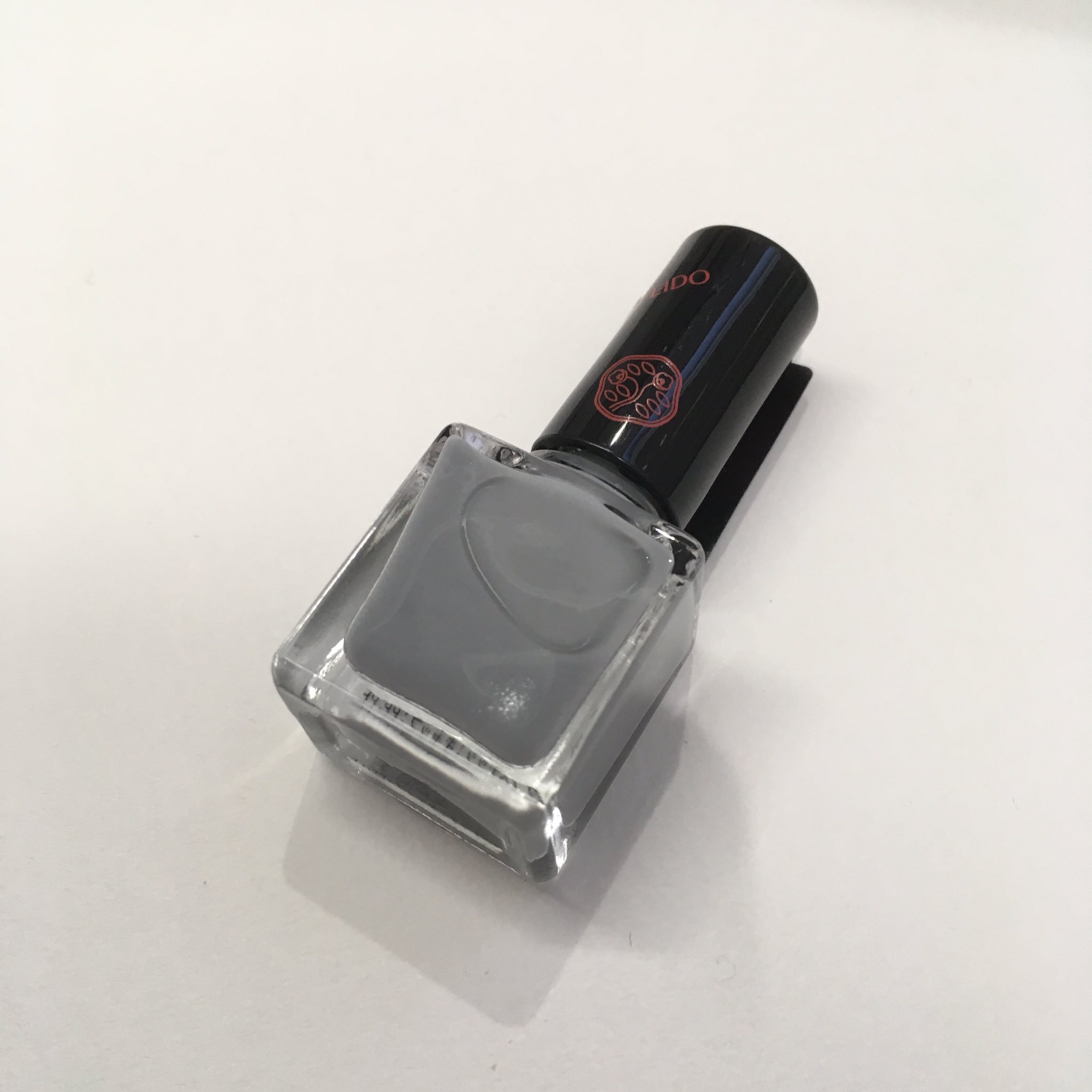 ごまだれ 資生堂 ネイルエナメル ピコの黒ごまを塗ってみました 手持ちにない色でテンション上がります 手が荒れているのは見ないふりでお願いします T Co Crlbhxwi07 Twitter