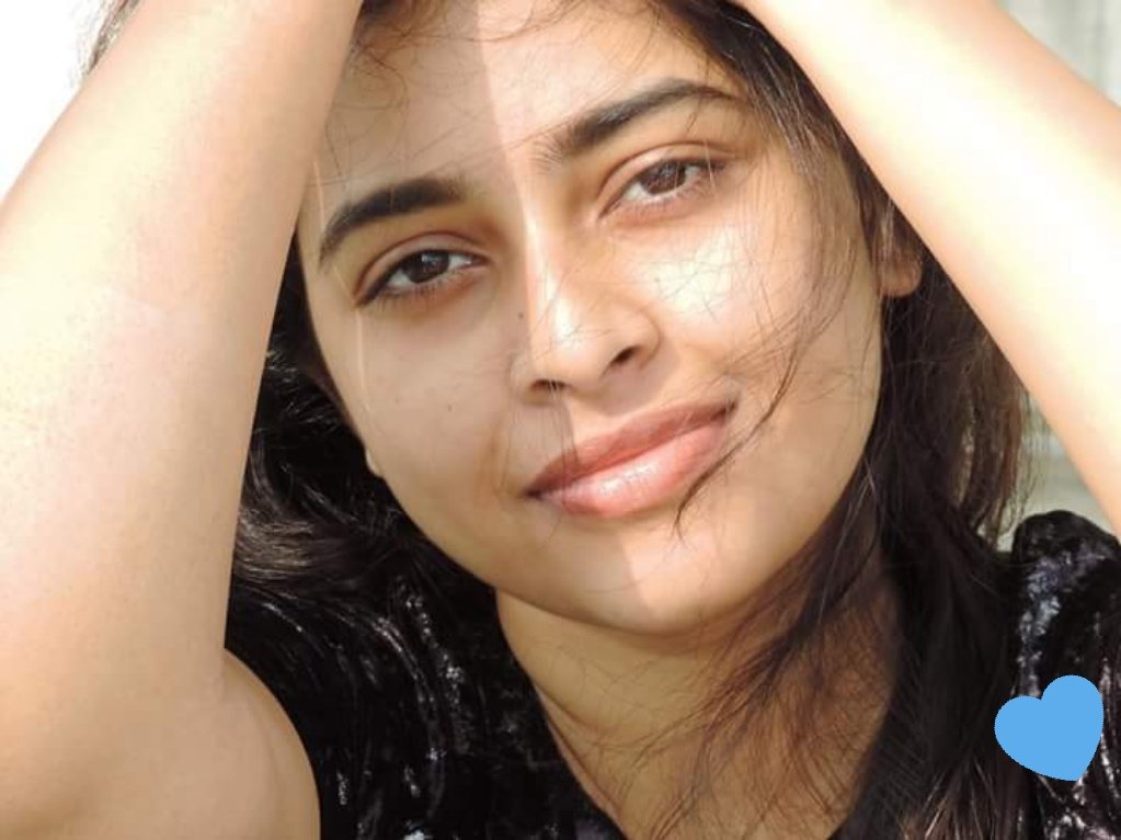 pradeep_cbi's tweet photo. #hereisMyTriColourMoon🖤💙
#myTiny💌4my @SDsridivya 👑
My moon🌚is,
on the earth
My dream😘is,
by her birth
My soul☃️is,
in her breath
My aim💙is,
in her love
Angel angel👑
in the world
My😘
Dreamgirl dreamgirl🌸
in the heart💙
by
~°~
#itsmyinfinite💞 https://t.co/3oNSFVuSPO