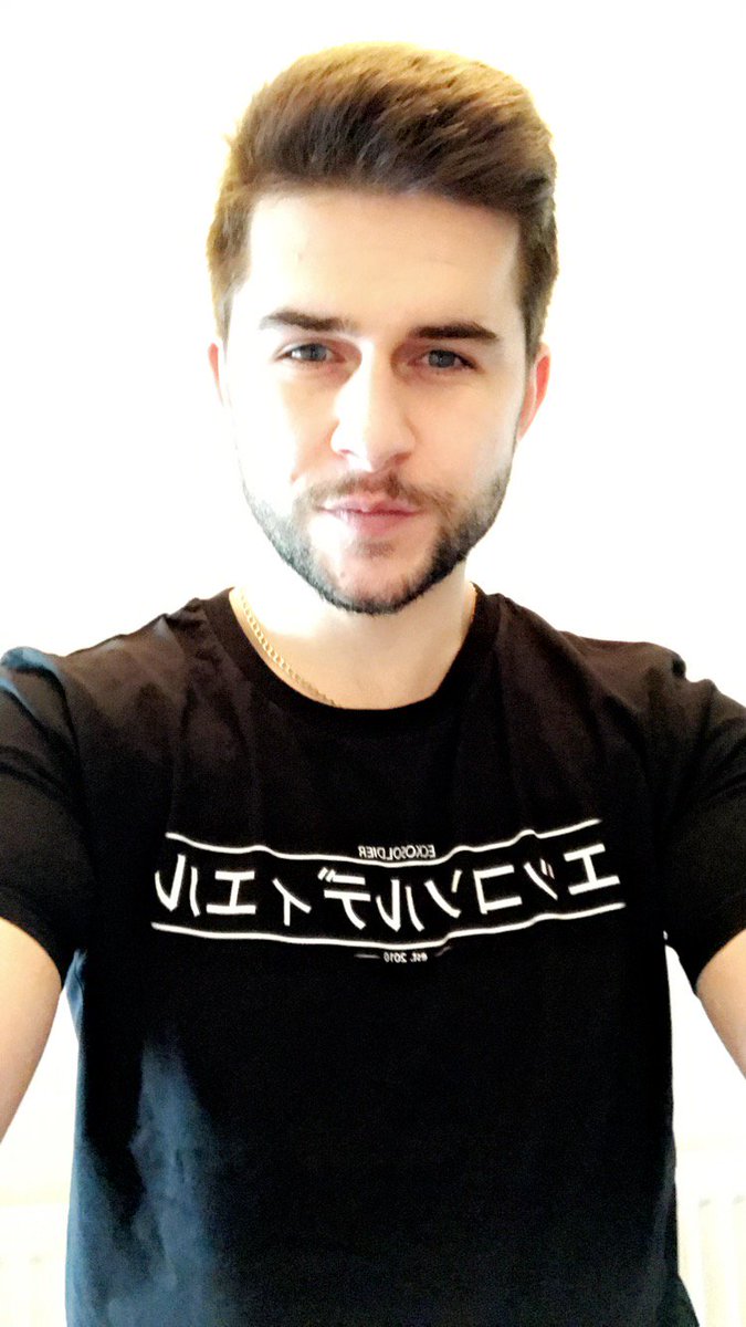 eckoxsoldier's tweet photo. My new merchandise arrived today from @Fanfiber - Really love this design get yours today! https://t.co/3Gb4ydWR1W #Fanfiber https://t.co/YWEUyKoghn