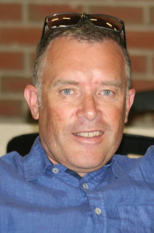 PechakuchaT's tweet image. [SPEAKER] VINCENT LONCKE du #CHwapi Next #PKTournai : 1er mars 2018 #InstitutSaintLucTournai : «Bien être et être bien» - Inscriptions : eventbrite.fr/e/billets-pech…