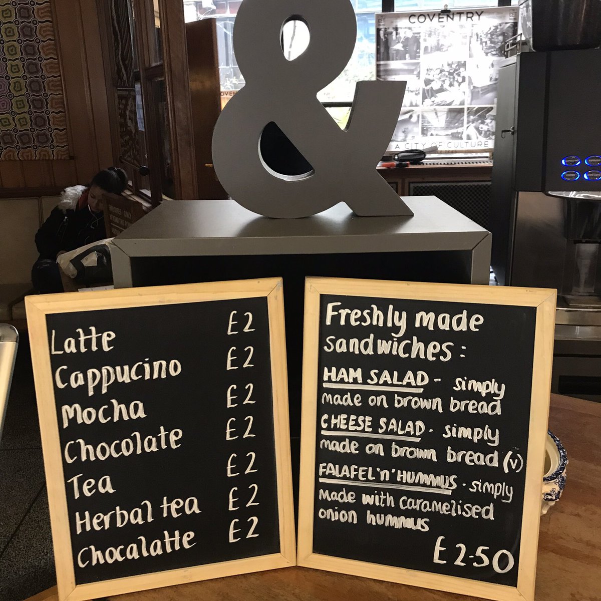 URBANCOVENTRY's tweet photo. #HalfTermFun come & enjoy fresh pizza in the lobby #childfriendlyzone #topttrumps @CETpopup @CovCityCentre @Coventry2021 @BelgradeTheatre https://t.co/oA2Up2hBRz