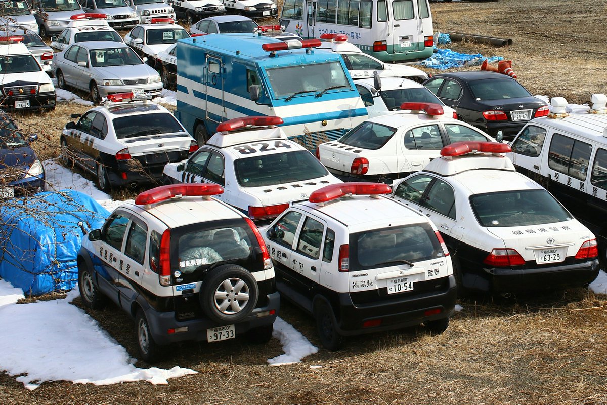 Eななにーいち در توییتر 福島県警 パトカー廃車置き場 ゼロクラ交パ 無線警ら車 レガシィ交パ 無線警ら車が沢山廃車に