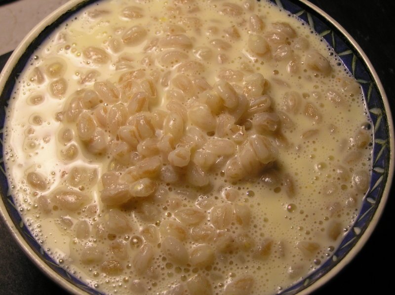 And for those who are nervous of eating animals ... and I am assured such people do actually exist *shrugs in confusion* - Frumenty - hulled wheat boiled in chicken stock with saffron.