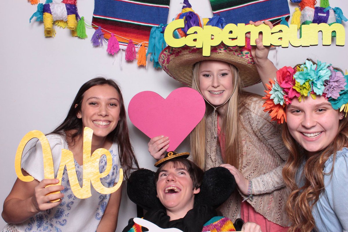 YLMWCapernaum's tweet photo. And we love you too! Thanks for this great pic YL Greater Sacramento! #ylcapernaum @YoungLife https://t.co/y6DUZGqysJ