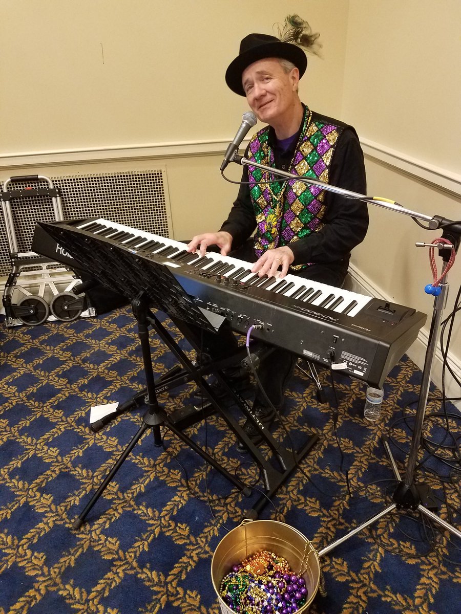 KCFamilies's tweet photo. Mardi Gras social in Annapolis today! @LarryHogan @MarylandGOC @KCFamilies https://t.co/oQIsYTg8XY