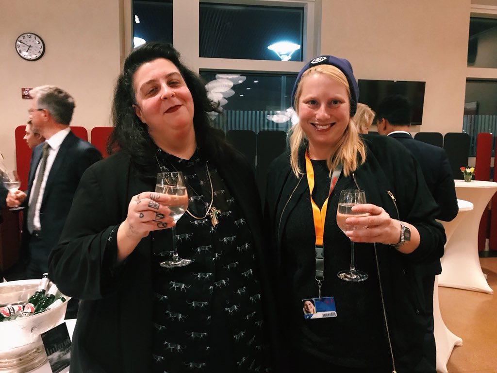 FasEurope's tweet photo. @usbotschaft Why not try something new! Tasting delicious natural #maplewater from @drinkmaple at Embassy Berlin’s Berlinale 2018 reception!
#drinkmaple #drinksimple #naturalhydration #plantpower #Berlinale #Berlin https://t.co/T9we3tWtJu