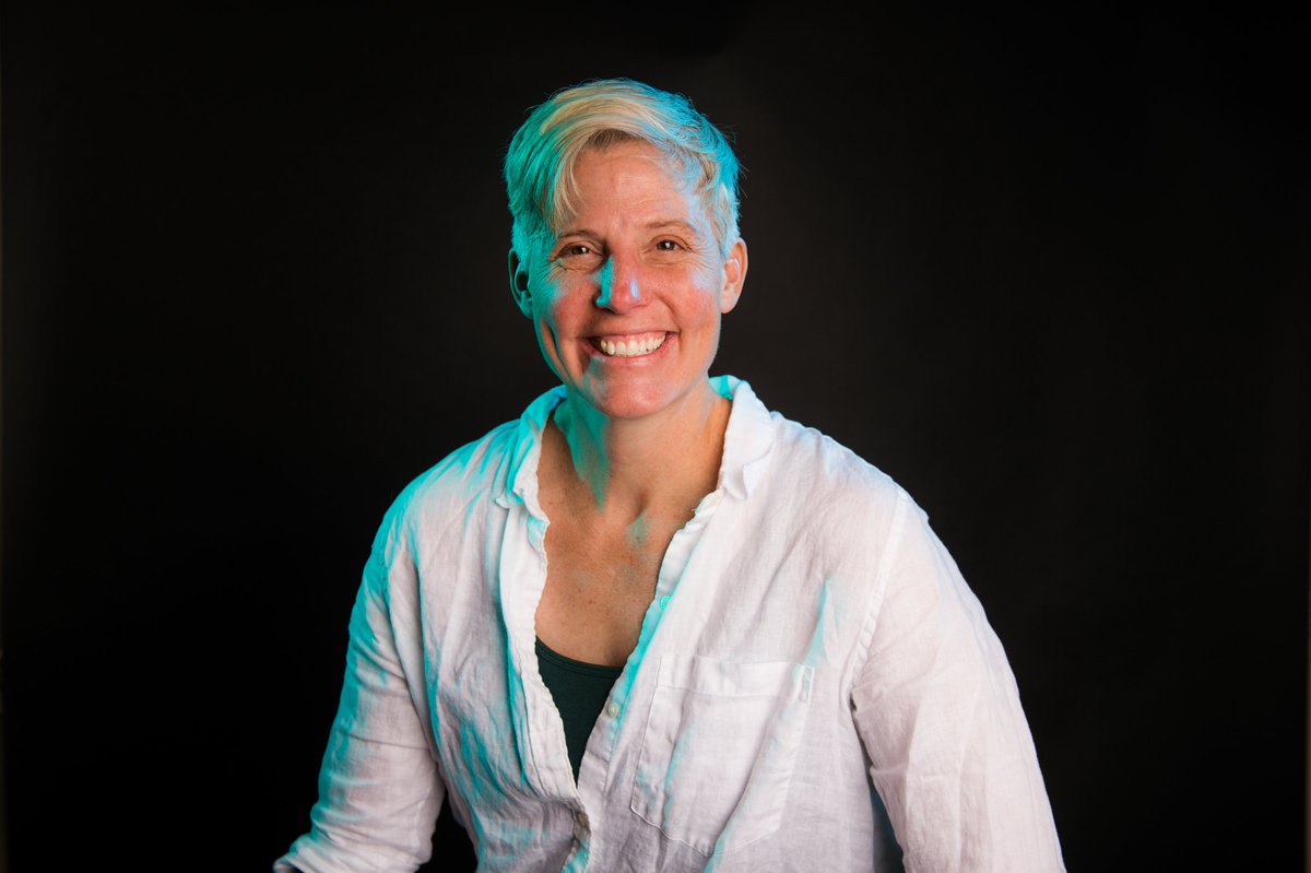 A thoughtful welcome to Darcy Roland who brings down bias with her talk, "A Penny for Your Critical Thoughts?" bit.ly/2Cc2MO4