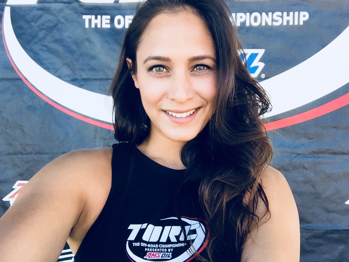 All this warmer weather is getting me excited for the @TORCOffRoad race season!! 🙌🏼🏁I cant wait to get back it there! Buttttt first... MINT 400!! #TORC18 #IsItRaceSeasonYet