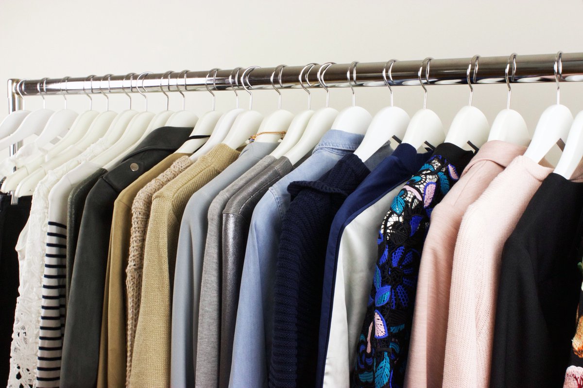 winchesterblogs's tweet photo. Looking to Spring clean your wardrobe? Check out these great tips and tricks from @stylingbyJE https://t.co/xSclmGSGls
#styling #wardrobe #LifestyleBlogger https://t.co/q2Jo2JQvNp