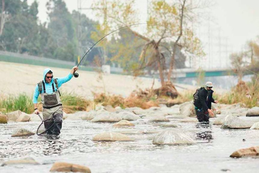 MondoFlyFishing's tweet photo. The boys at @urbananglersusa bathing in the sauce of the LA River. Common Carp for days! The Urban scene is the next frontier in Fly Fishing!

https://t.co/gsbcqMQcCq https://t.co/6NHhtqkYOo