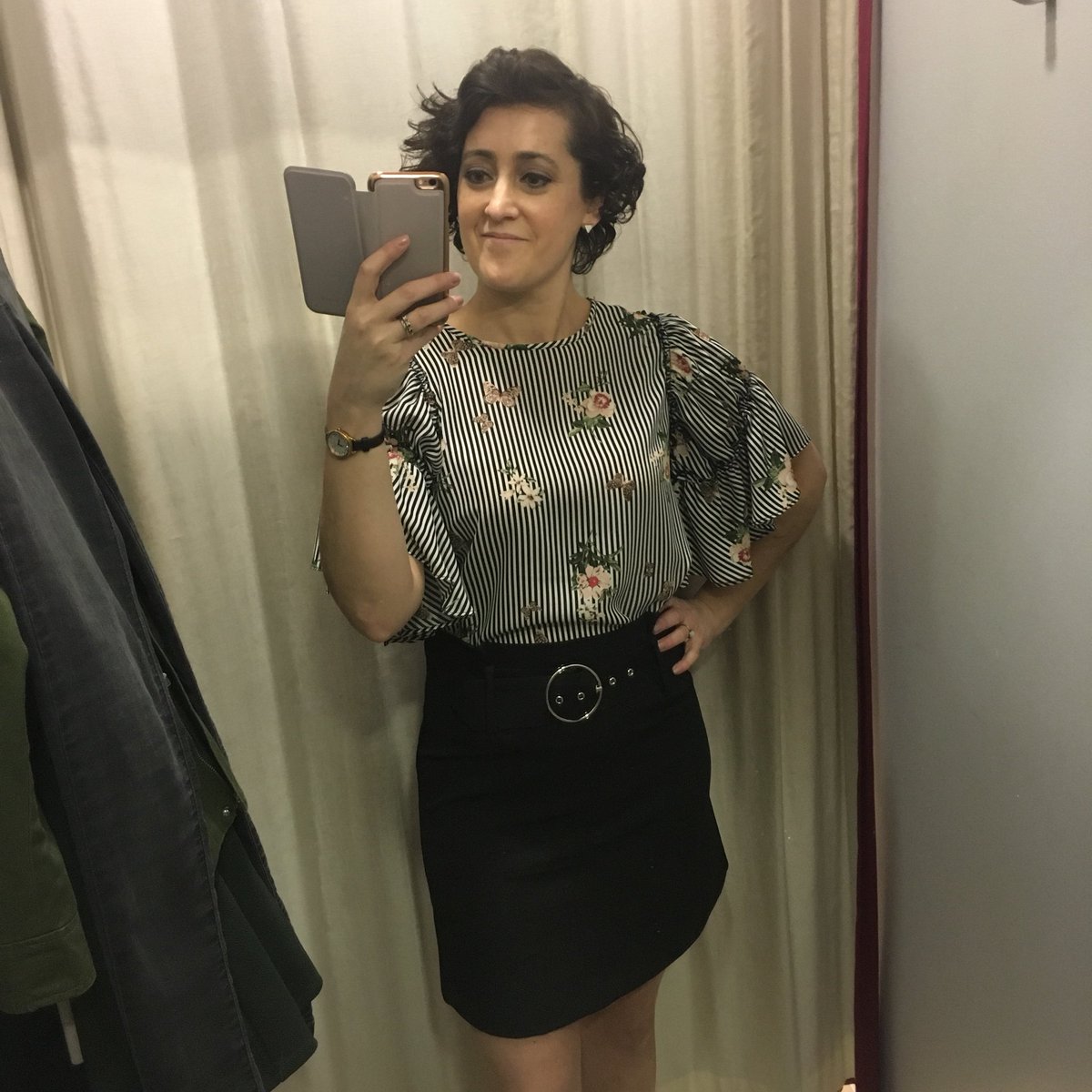 lainey_style's tweet photo. My favourite part of the week when I get to pop into local shops & play dress up 💃It's getting harder & harder to walk away leaving my finds behind though 😥 (poor me 😜)Today I paid a visit to @Dorothy_Perkins in Shaws Carlow #stylistpicks #PersonalShopper #wardrobestylist https://t.co/8ihC1Oqh0v