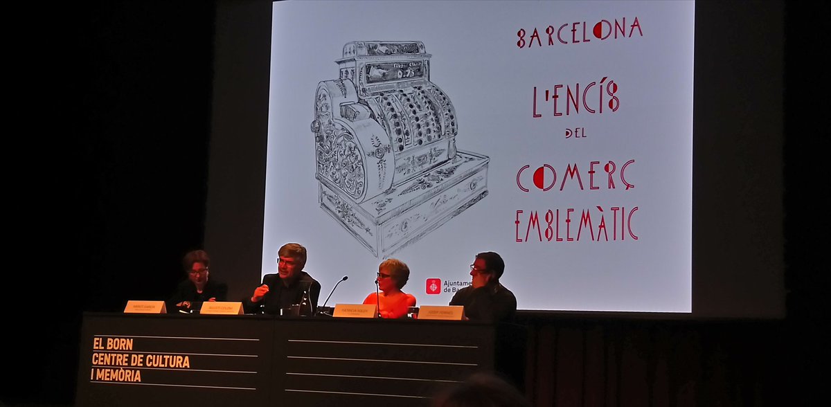 TascaProjectes's tweet photo. 'El llibre de Patrícia Soler posa en valor els comerços emblemàtics de Barcelona. És una de les accions que estem fent per a preservar el nostre patrimoni que, de fet,  és preservar la nostra ciutat.' @acolom_ de @BCN_Comerc a @ElBornCCM https://t.co/yfB3TWWPb0