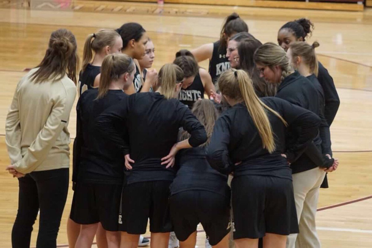 melissa_renn's tweet photo. Good luck at Districts KNIGHTS!
💛🖤💛🖤💥 https://t.co/jO4fDhAZCY