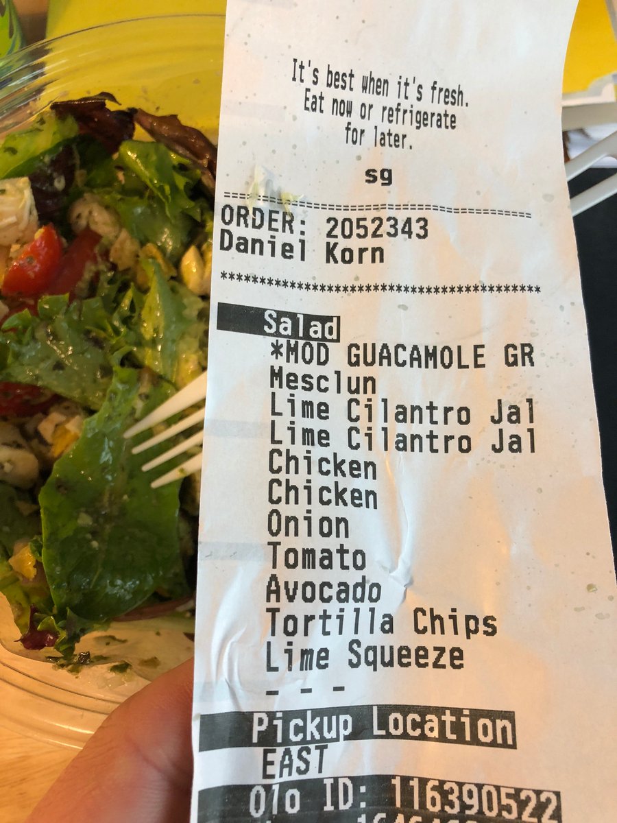TheDJK's tweet photo. @sweetgreen Probably the 3rd time in as many months that my guac greens has come with the similar looking -- but very different tasting pesto vinaigrette. Missing the lime cilantro... this salad is not the same! https://t.co/LFj76Guh3P