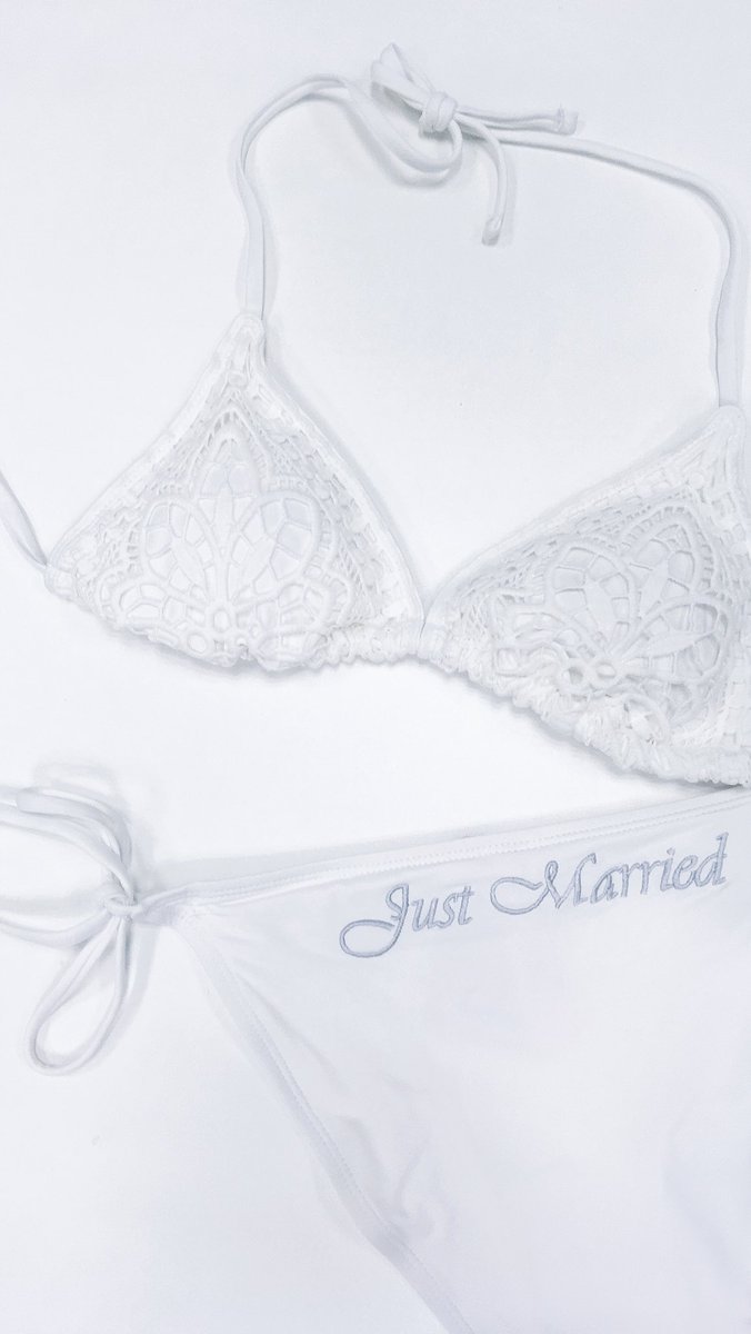Just married bikini. Now available online 👰🏼💍❤️ #hunkemöller #swimwear #JustMarried