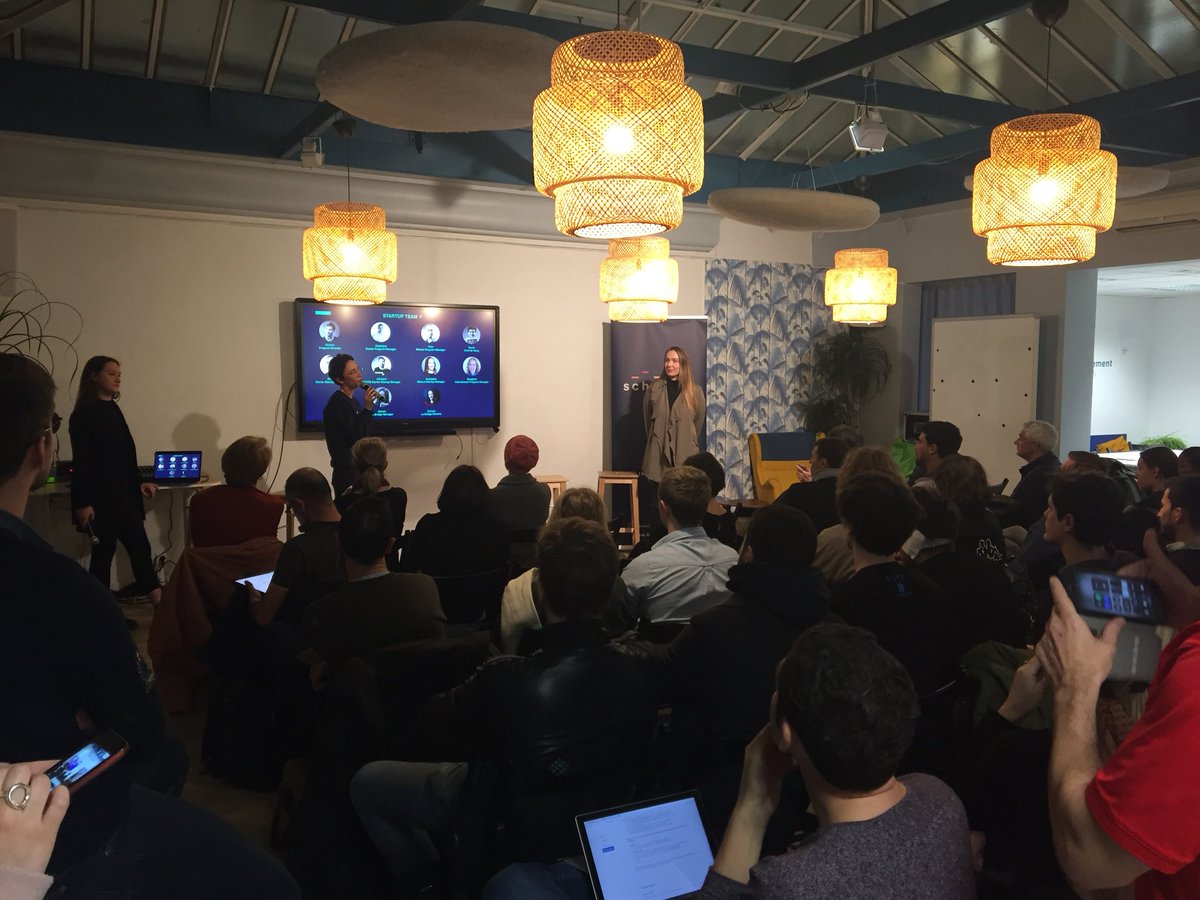 MorganeLb16's tweet photo. Pleins de nouveaux visages au @TheSchoolab pour la soirée de présentation de nos programmes d’accélération 🤤🤤 https://t.co/ceyZvgAUeU