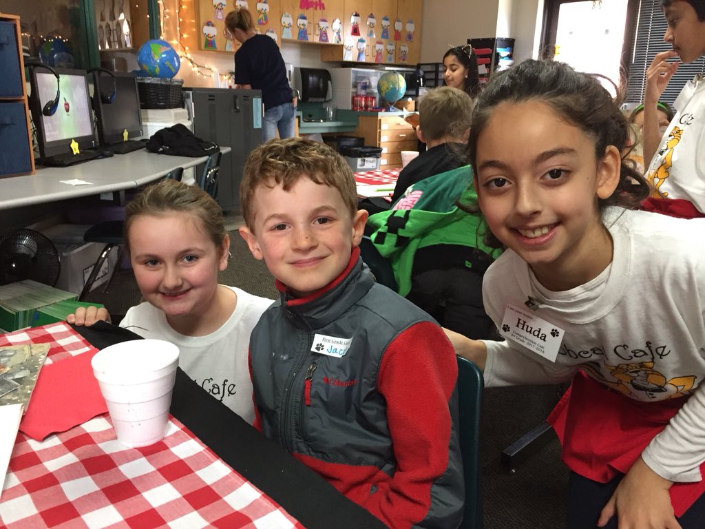 msLthirdgrade's tweet photo. There’s nothing like finding a great book and sharing it with a friend! Comprehension Cafe 2018 is in the books! @StrongBobcats #beverlylearns #pisdtwittertuesday https://t.co/izRrKr5KQg