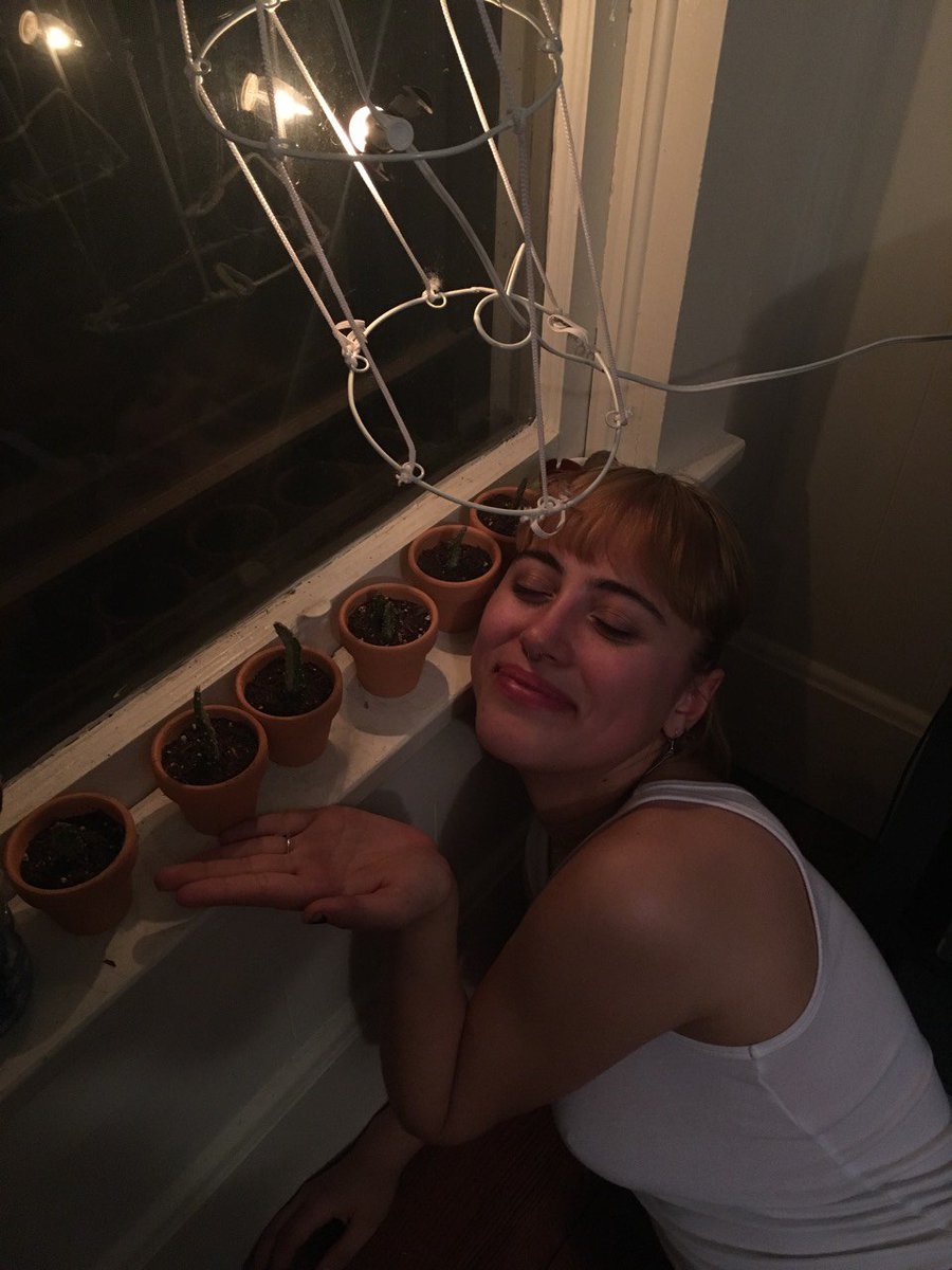 ecoterrorist420's tweet image. #NonBinaryBabes ?? I&apos;m here