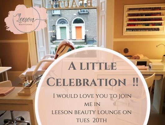 WayneLawlor's tweet photo. Good luck to @jenswaine later at @LeesonBeauty can't wait to get my nails did with a glass of bubbles 💅 #BeautyandtheGeek https://t.co/m4Z2jgNdKB