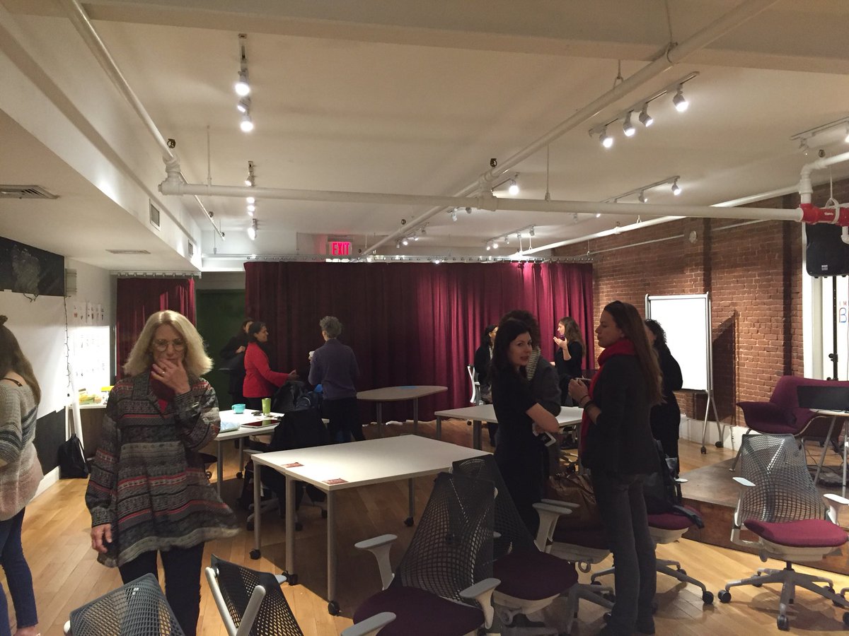 AnnasQuestions's tweet photo. Everyone starting to arrive for #schoolofsystemschange #systemschange - getting excitied! #basecamp4 https://t.co/bKbDsAFkk6