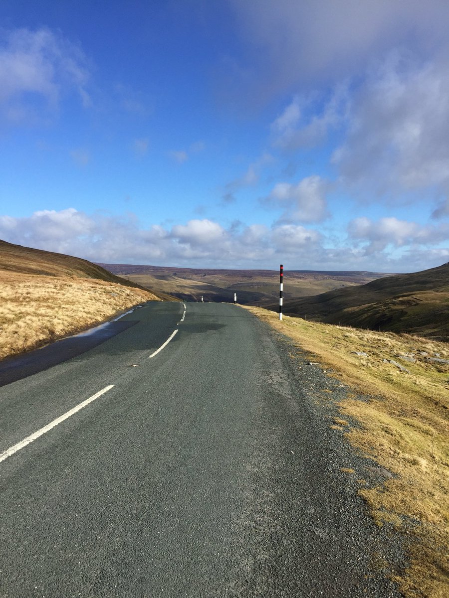muddypuddlehm's tweet photo. Cracking 60mile with lots of climbing. Ticked off three @100Climbs #LampMoss #Buttertubs and #GarsdaleHead. Started at #Appleby after travelling from #Carlisle with @northernassist and now on way home with @VirginTrains from #Oxenholme. https://t.co/MZH4AOTv36