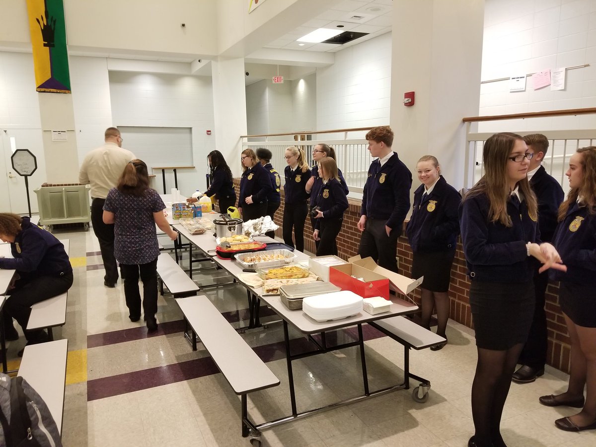 RTHS_AG's tweet photo. Thank you teachers for all that you do for us. #FFAWEEK https://t.co/vOuCRpsOVz