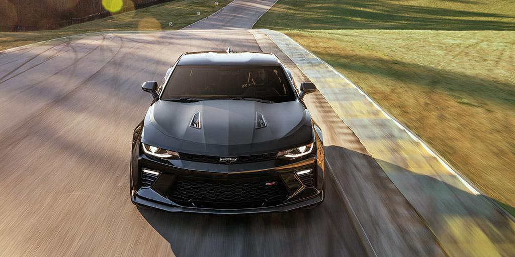 << ❤ >> ➡ ese es nuestro corazón latiendo por este #Camaro.