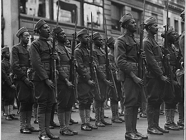 prepourfuture's tweet photo. #MUSTATTENDEVENT #PhillyLIFE 1 hr until
#WURDPresents: #ParisNoir: African Americans in the City of Light. documentary &amp; convo w/ @jbrowneparis presented by @onWURD @aampmuseum at 5:30pm, 701 Arch St, in #Philly https://t.co/UnJxRKhQvc  #BlackHistoryMonth https://t.co/cgyMQV5sAw