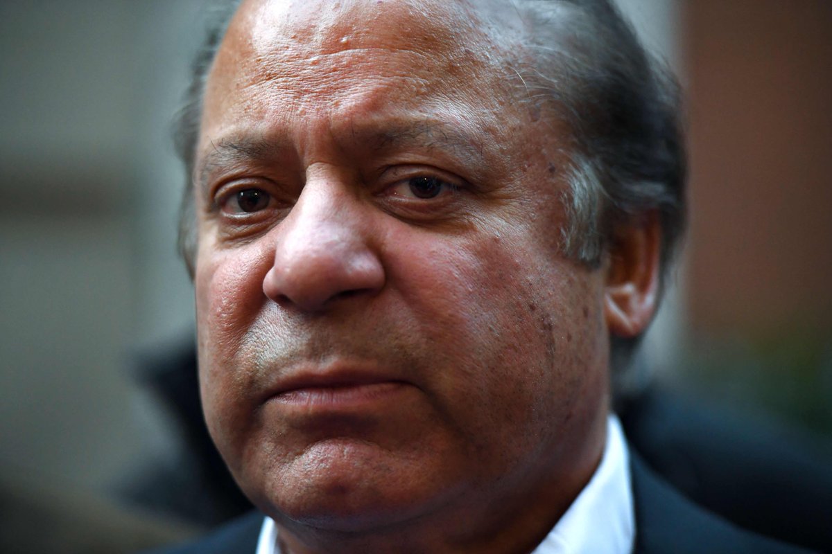 07860Sm's tweet photo. خنزیر کے منہ والے اس گنجے فرعون پر خدا کی لعنت برس رہی ھے..دیکھو اس حرامی جھوٹے کے چہرے پر پھٹکار لعنت بھیج کر ریٹوئٹ کرو.. https://t.co/ga4IibbjXl