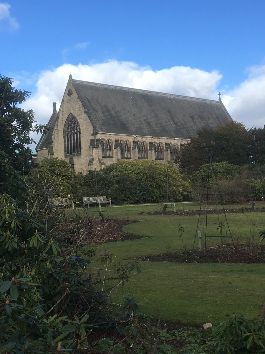 UshawLibrary's tweet photo. A much nicer day at Ushaw Library today!! #Libraryinthesun #Springiscoming @du_culture @ushawcollege https://t.co/WYH2TkUt41