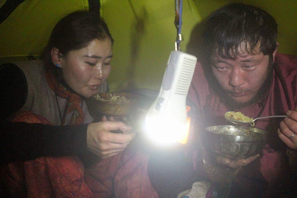 amgalan_so's tweet photo. АЯЛАЛ АМЖИЛТТАЙ ҮРГЭЛЖИЛСЭЭР...🐫🇲🇳👍🏻
#offroadmongolia #ГайхамшигтАялал https://t.co/skRB7nu89N