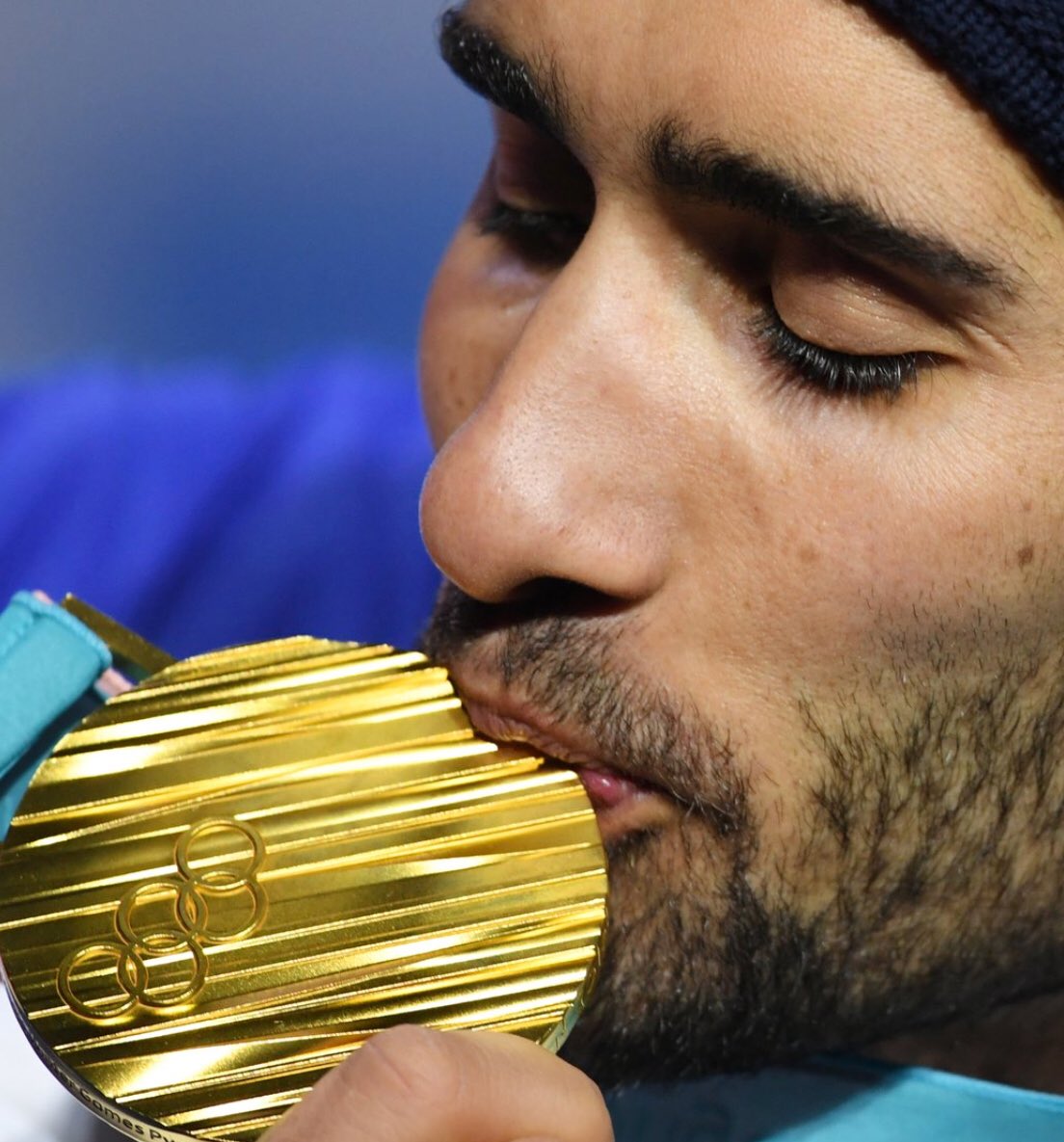 #MartinFourcade engrange. 
Certes, cette fois il n’était pas seul (bravo également à  #SimonDesthieux, #AnaisBescond et #MarieDorinHabert), mais ce n’est plus #impressionnant : ça devient #vertigineux ! 
Bravo, vraiment. @jeuxolympiques #Pyonchang2018 #equipedeFrance