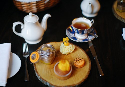 AfternoonTeaUK's tweet photo. Win a family day out including Winnie the Pooh #AfternoonTea at @ThePelhamHotel, and tickets to the exhibition at the V&amp;A. Follow us &amp; @ThePelhamHotel &amp; RT this to enter!

*For 2 adults &amp; 2 children. The prize is valid until 8th April 2018. Winner will be announced 6th March 2018 https://t.co/3Hv7ECijvj
