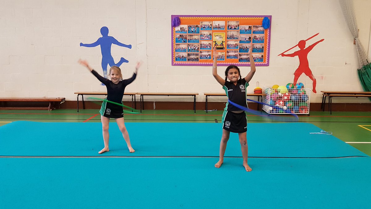 PhysEdSCPS's tweet photo. Year 4 are busy creating rhythmic gymnastics sequences using hoops. #SCPSYear4 #SCPSGym #SCPSCreate https://t.co/mf1WO3i5Ox