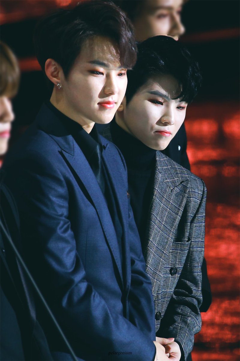KreeratayaK's tweet photo. คู่ไชน่าตัวติดกันเหลือเกินนน น่ารักเห็นแล้วจิ้น คู��มินวอน นี่เรียวฝุดๆไม่ต้องทำไรก็รู้ว่าเขารักกันดี55 คู่ซูนฮุนแค่เดินข้างกันก็จิ้นได้น่ารักไปอีกแบบ... #SEVENTEEN #JUNHAO #minwon #soonhoon https://t.co/YJXBn2xfIF
