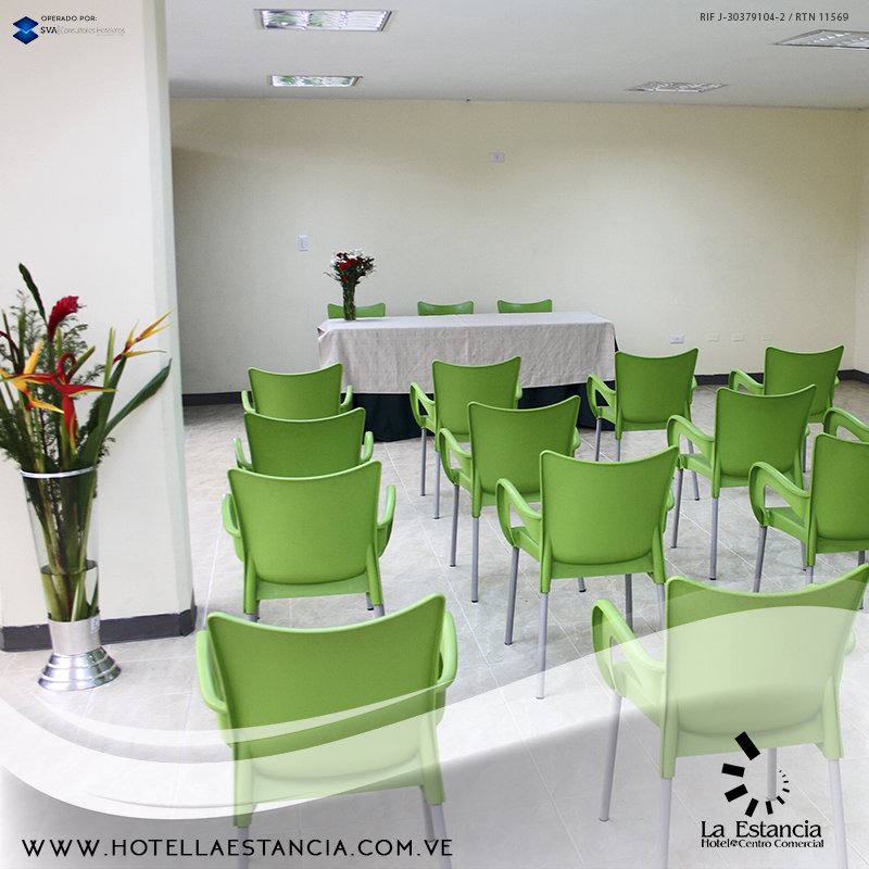 LaEstanciaH's tweet photo. Nuestro salón Terepaima tiene capacidad para 50 personas ideal para talleres, cursos, conferencias y rueda de prensas. Para más información comuníquese con nosotros a los números 0251-2638779 / 0251-2638123-2638223-2638411 o a nuestro correo laestanciareservacion@gmail.com https://t.co/ykKpw4AJPu