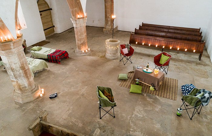 TheCCT's tweet photo. Don't forget that if you book your @ChurchCamping trip before March, you get a 10% discount! Here's a peek inside the bright, airy St Peter's Church, Wolfhampcote, to tempt you... https://t.co/2mYq7O3gL4 #Champing #DiscoverChurches https://t.co/b4zlXOH5KG