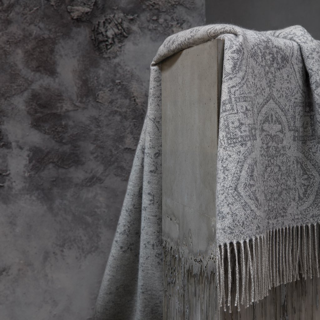 Johnstons_Elgin's tweet photo. We are showcasing our latest home interiors collection today & tomorrow at the @scotintshowcase Discover our just-launched luna sateen & astral herringbone #fabric books, as well as our latest collection of #throws #Showcasefeatures #interiorsshowcase #sis2018 https://t.co/OmpyzS2Pyg